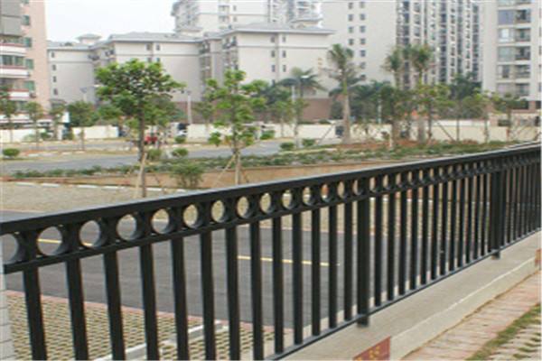 高速公路波形梁钢护栏最新规范