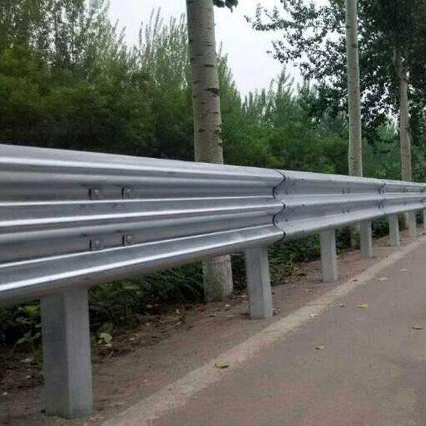 波形板高速公路护栏