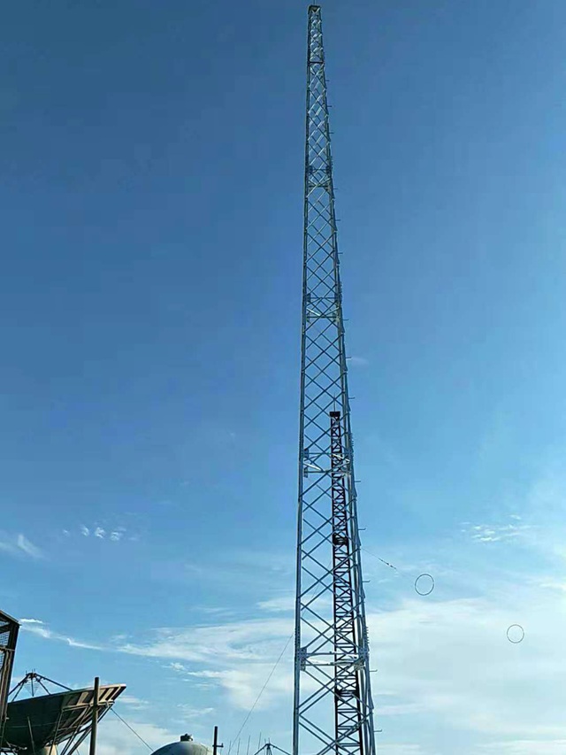 避雷线塔与建筑物安全