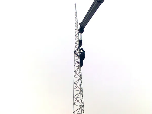 14米角钢避雷塔批发