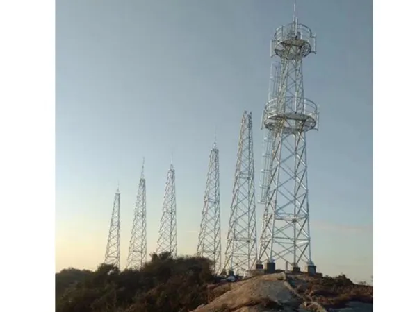 不锈钢四角形避雷塔联系电话