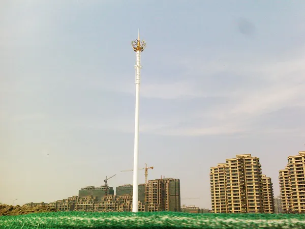 小区旁有个信号塔