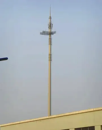 小区楼上信号发射塔