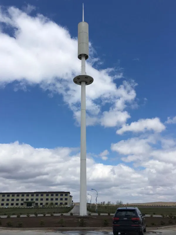 小区楼顶有信号塔