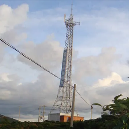 小区楼顶的信号塔