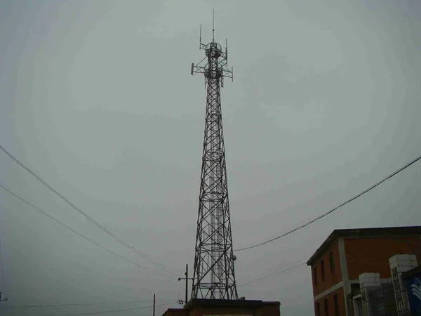 小区里建移动信号塔