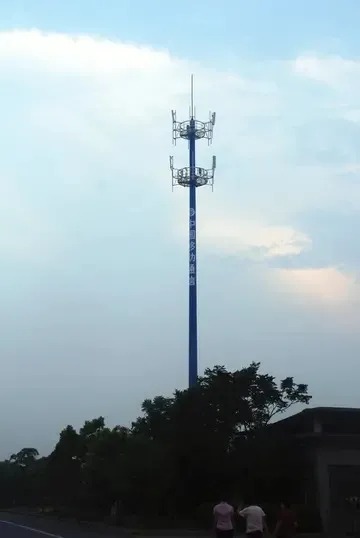 联通中国移动信号塔安装