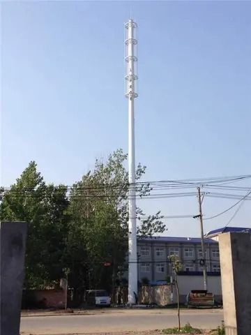 移动公司信号塔塔顶照
