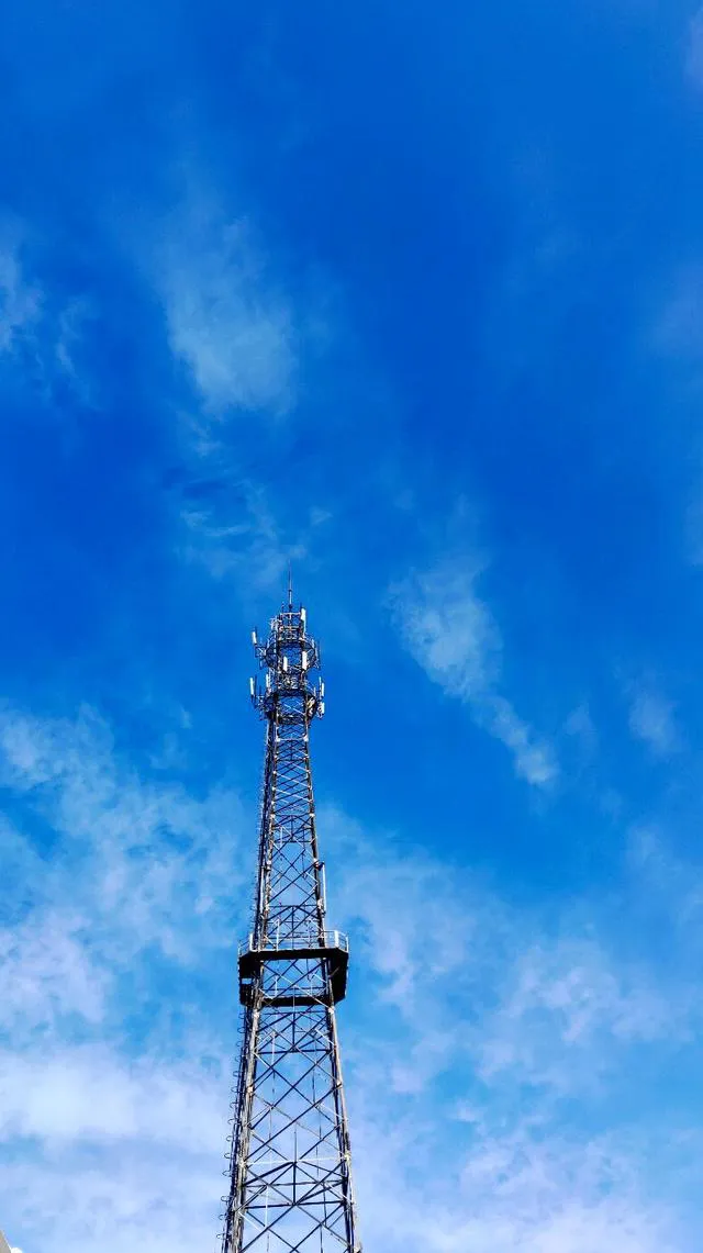 联通信号塔离地位置有多高