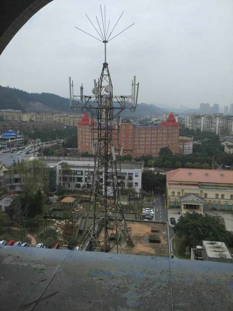 移动信号塔施工图片
