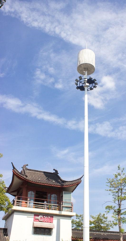 移动信号塔接收卫星天