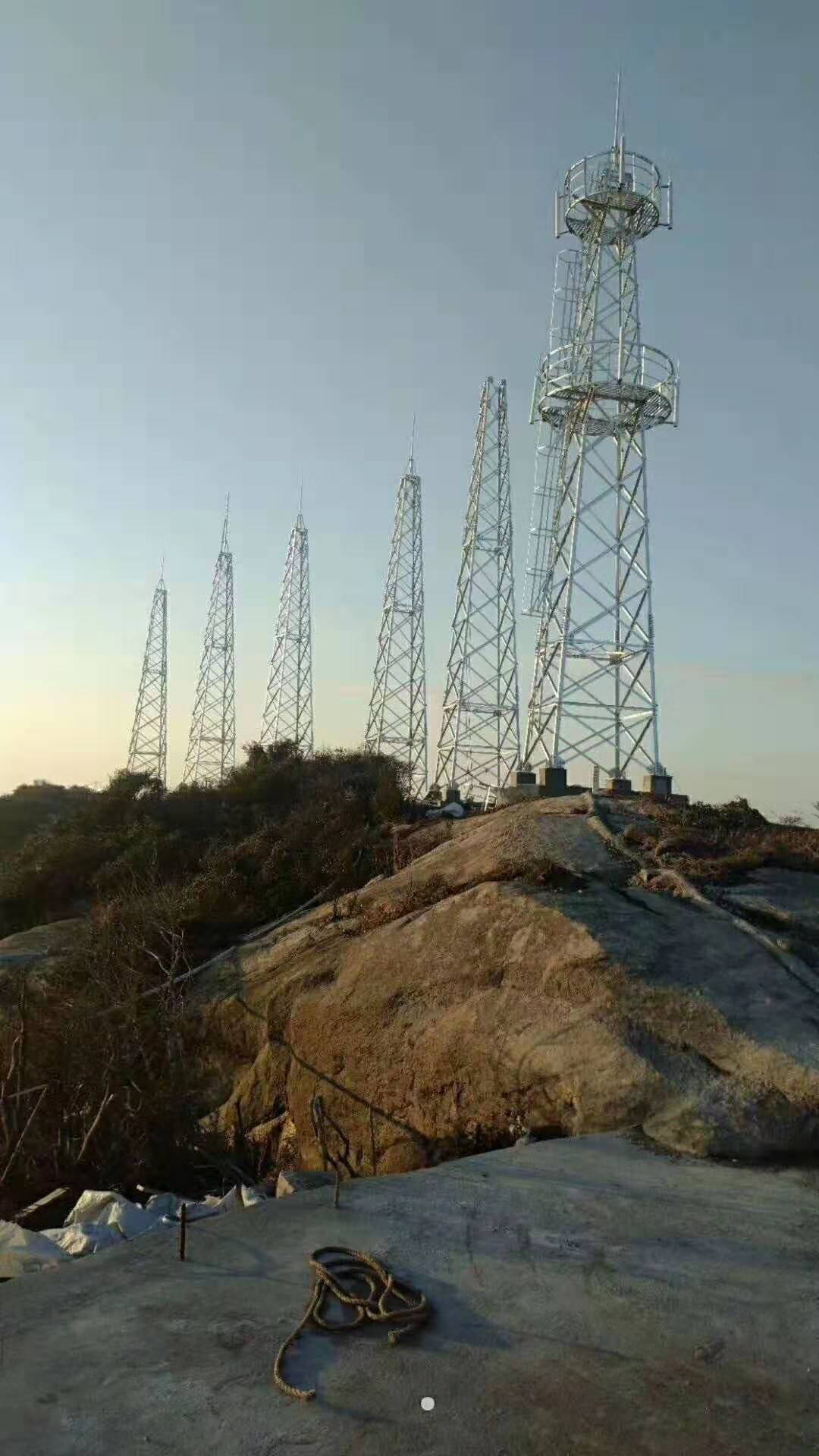 120米角钢监控塔型