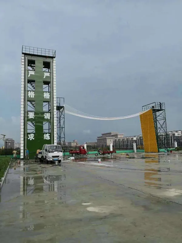 室内训练塔与攀岩横渡