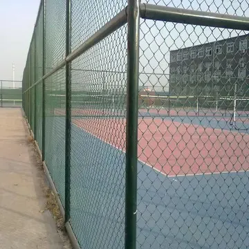 对高速护栏进行粉刷