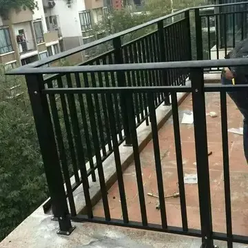 恩施高速护栏放轮胎