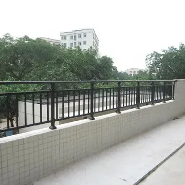 山东高速G25段护栏更换