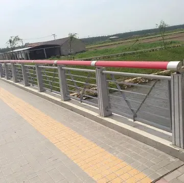 山东高速公路护栏生产厂家直销