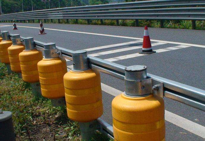 原平高速公路护栏板滚压成型设备