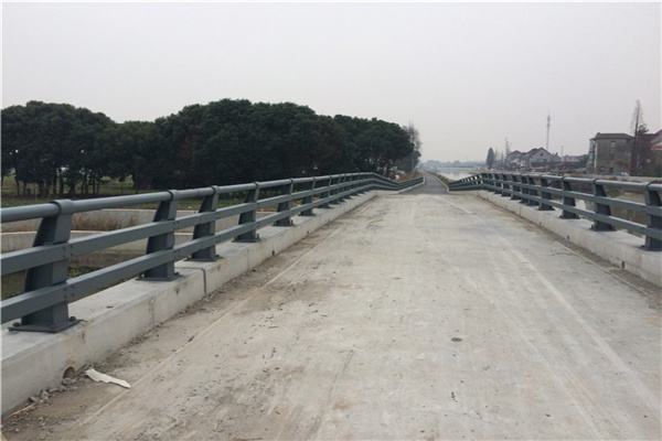 云南高速公路波形护栏板批发
