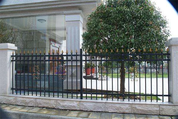 东平高速护栏有大水