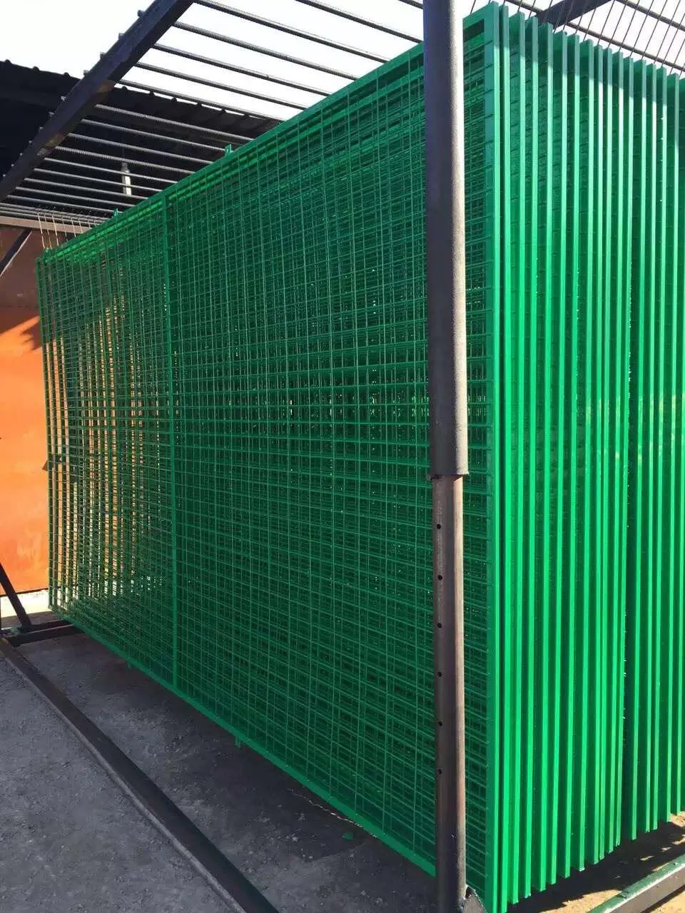 镀锌高速公路护栏板