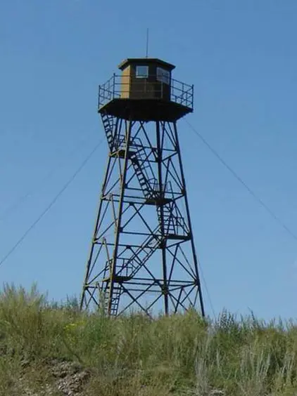 GB标准监控塔_热镀锌+第三方检测报告