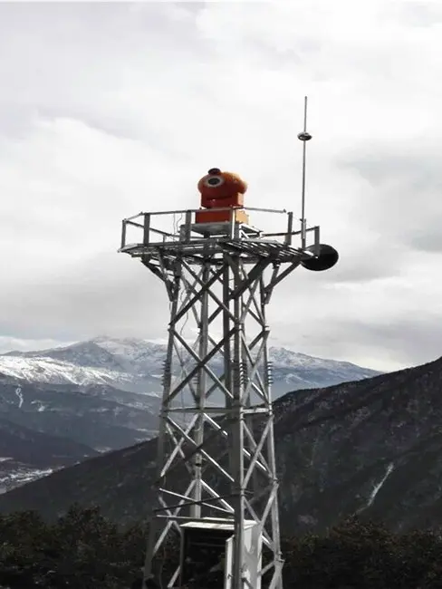 国标监控塔厂家直供_20米铁塔报价含税