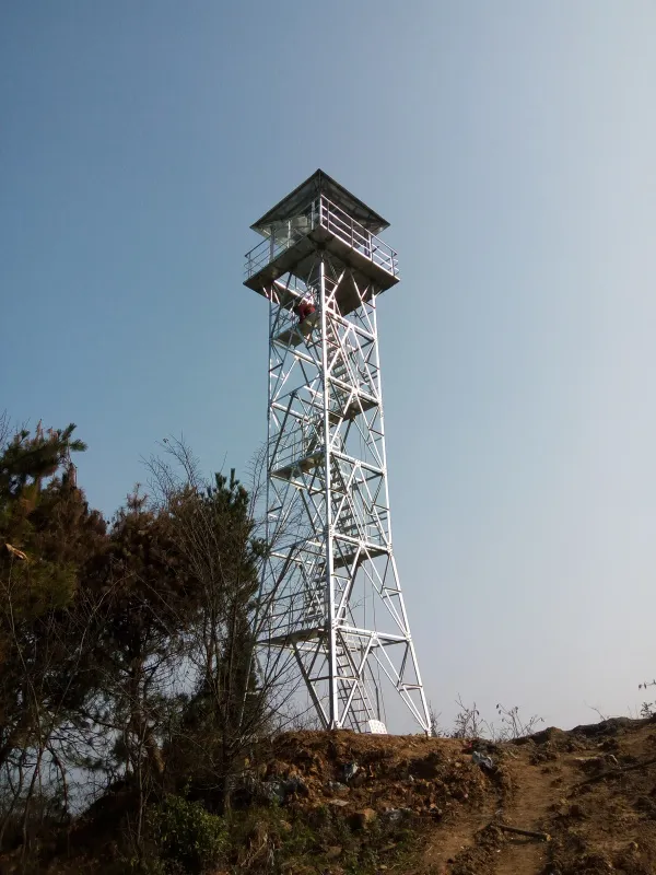 监控塔装配工艺｜工厂预装与现场安装